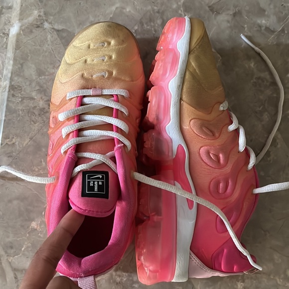 Pink Nike Airmax size 3m in kids - Picture 2 of 5